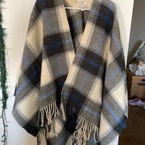 Oversized blanket Shaw from Francesca’s